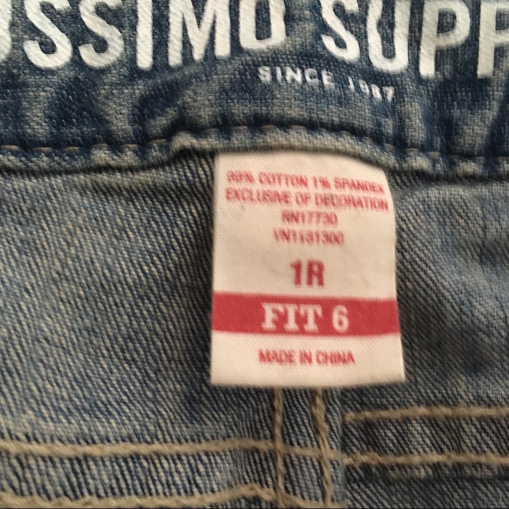SOLD Custom Ripped Jeans - Picture 5 of 5